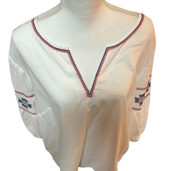 Host Pick! St. John’s Bay white cotton tunic w/blue & red accents.Size2X. Vneck. - Picture 4 of 13